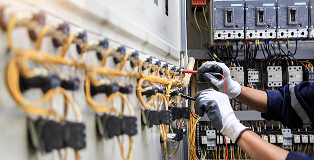 Professional Electrician technician working in Woodbury Center, CT